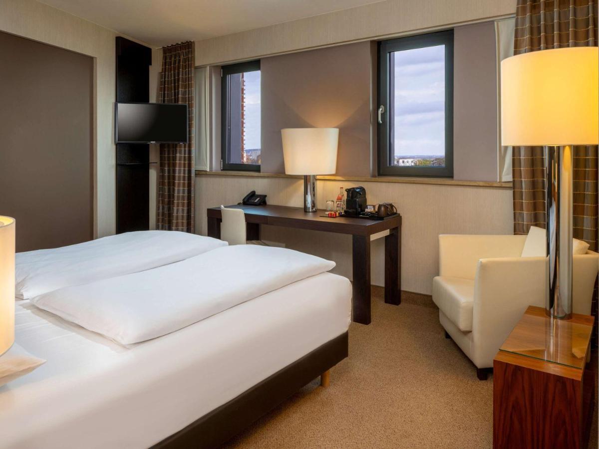 Mövenpick 4*