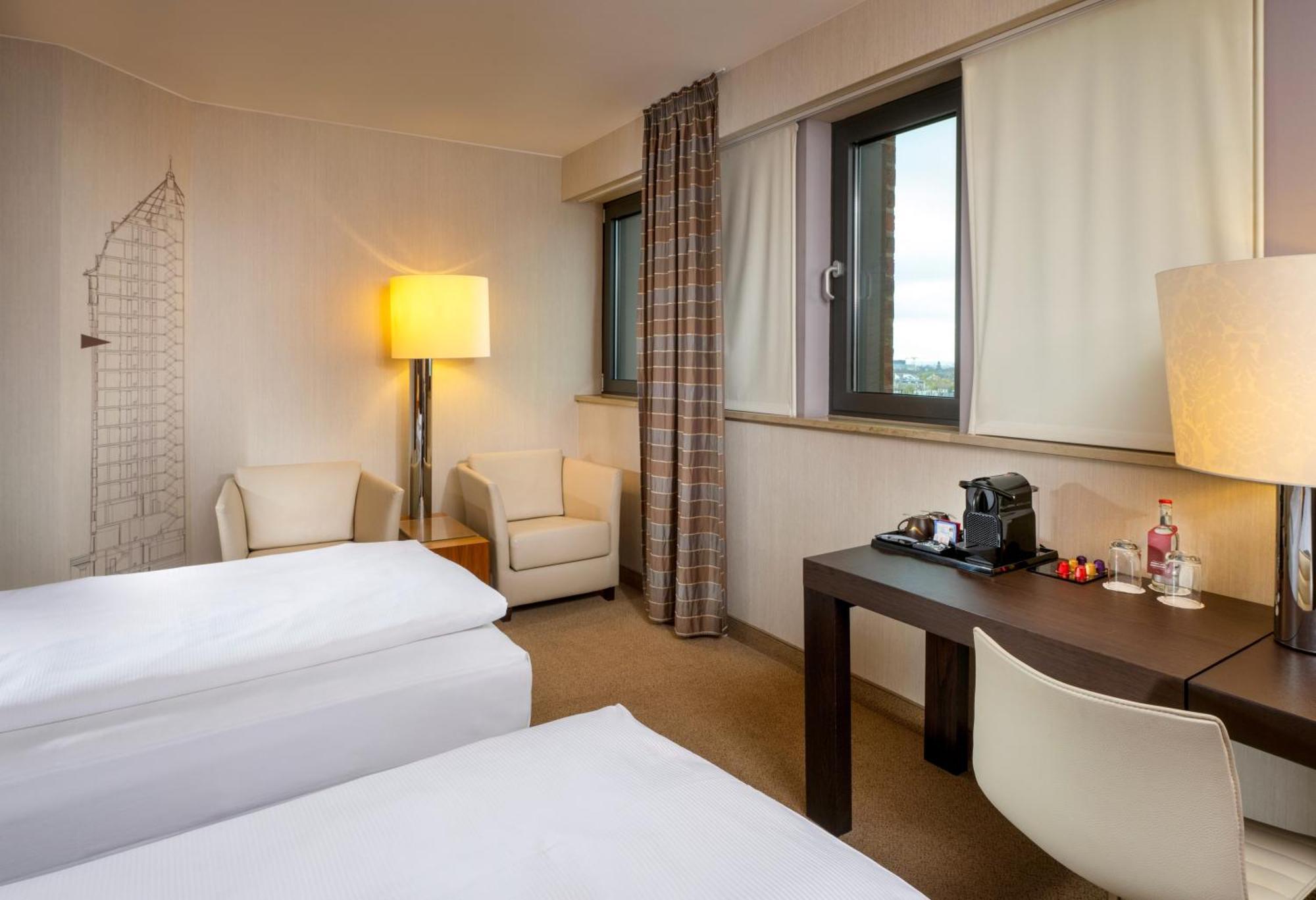 Mövenpick Hotel 4*